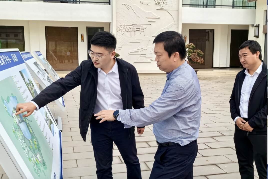 省银娱优越会集团向导赴南充市邓家沟村调研墟落振兴事情